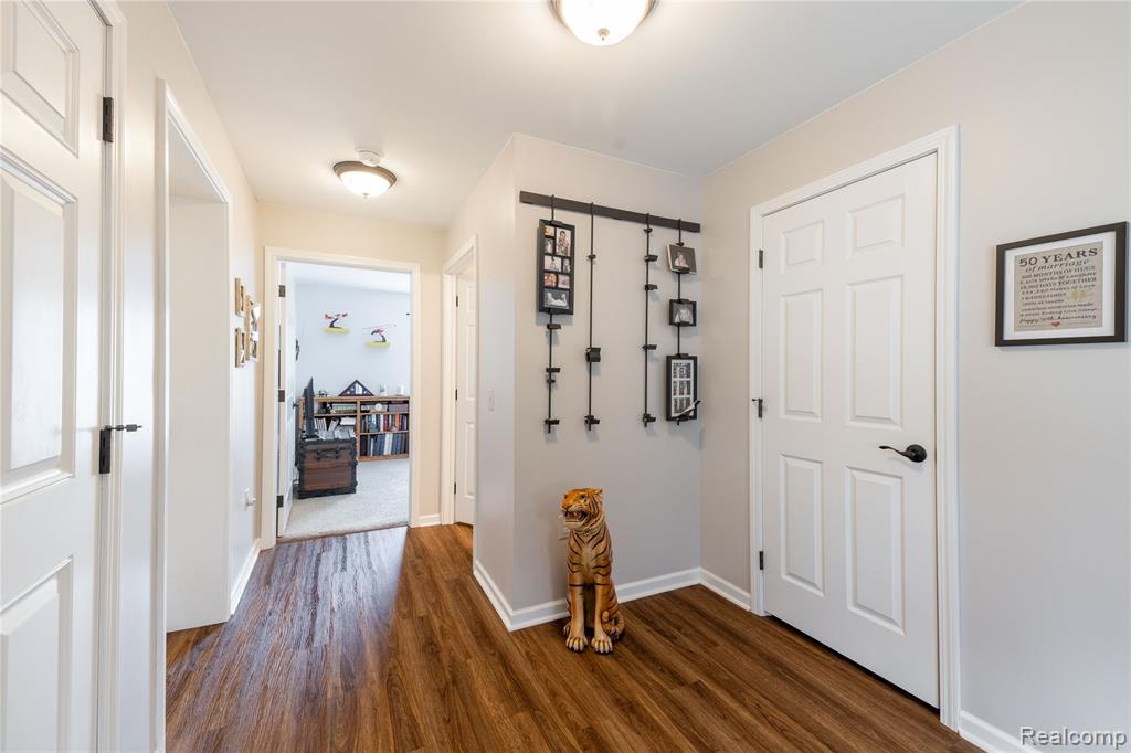 40880 Willis Road, Belleville, MI 48111 — Photo 4