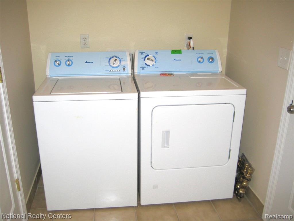 6961 Venus Dr., Troy, MI 48085 — Photo 9