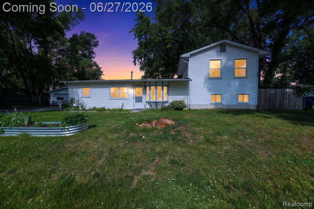 6260 Beth, Brighton, MI 48116