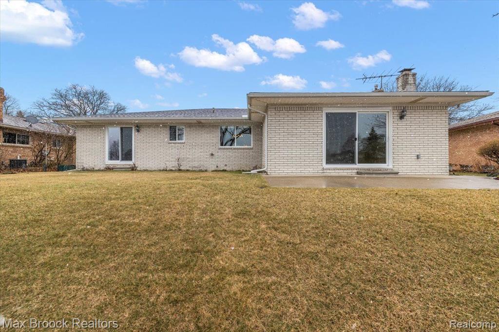 6288 CRESCENT WAY Drive, Troy, MI 48085 — Photo 10
