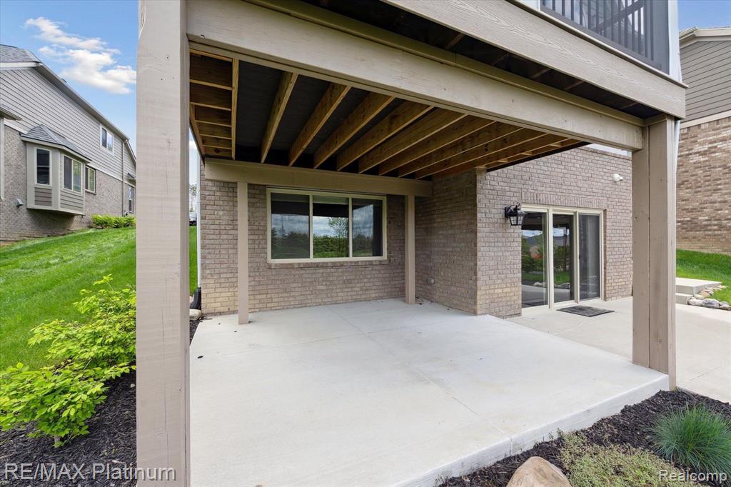 8280 Stoney Creek Drive, South Lyon, MI 48178 — Photo 46