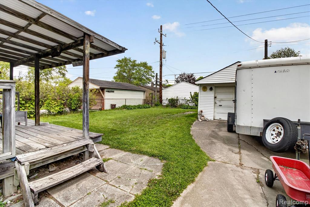 17706 Centralia, Redford, MI 48240 — Photo 39