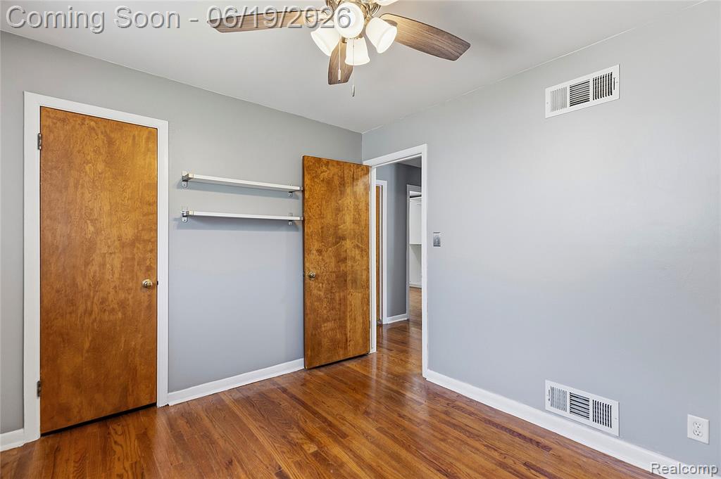 7228 Sterling Street, Center Line, MI 48015 — Photo 9