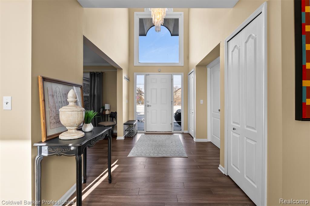 46985 Glastonbury Drive, Canton, MI 48188 — Photo 8