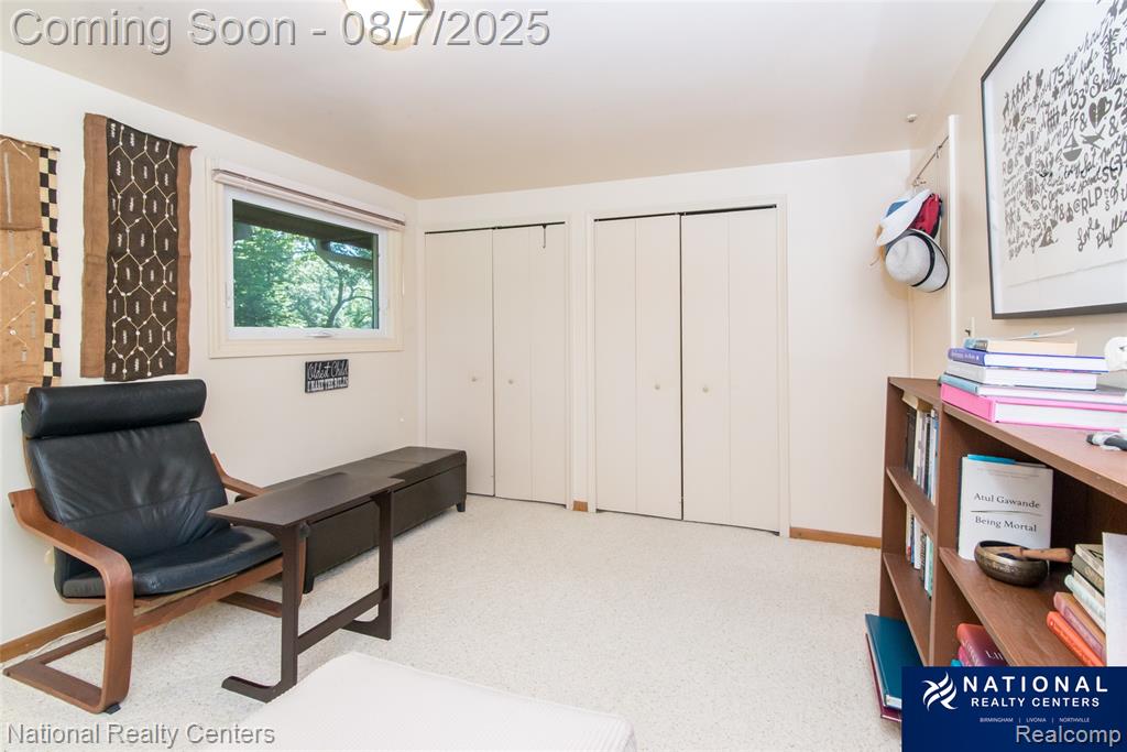 4933 Malibu Drive, Bloomfield Hills, MI 48302 — Photo 48