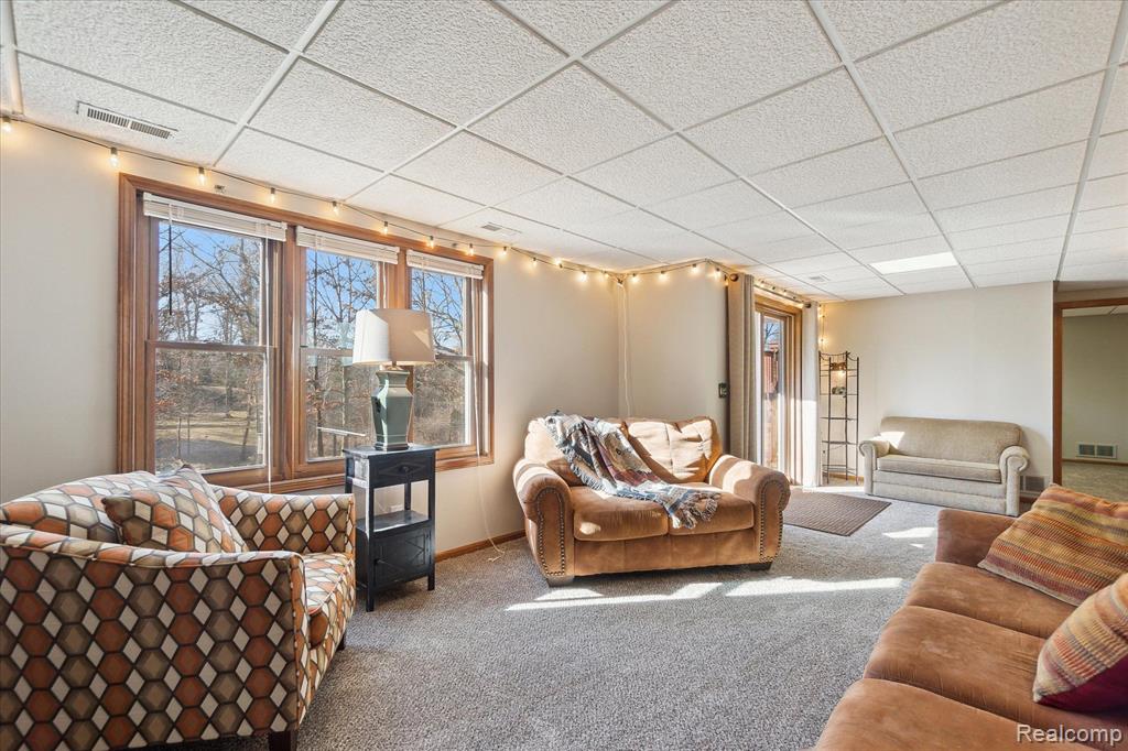 7694 THUNDER BAY Drive, Pinckney, MI 48169 — Photo 44