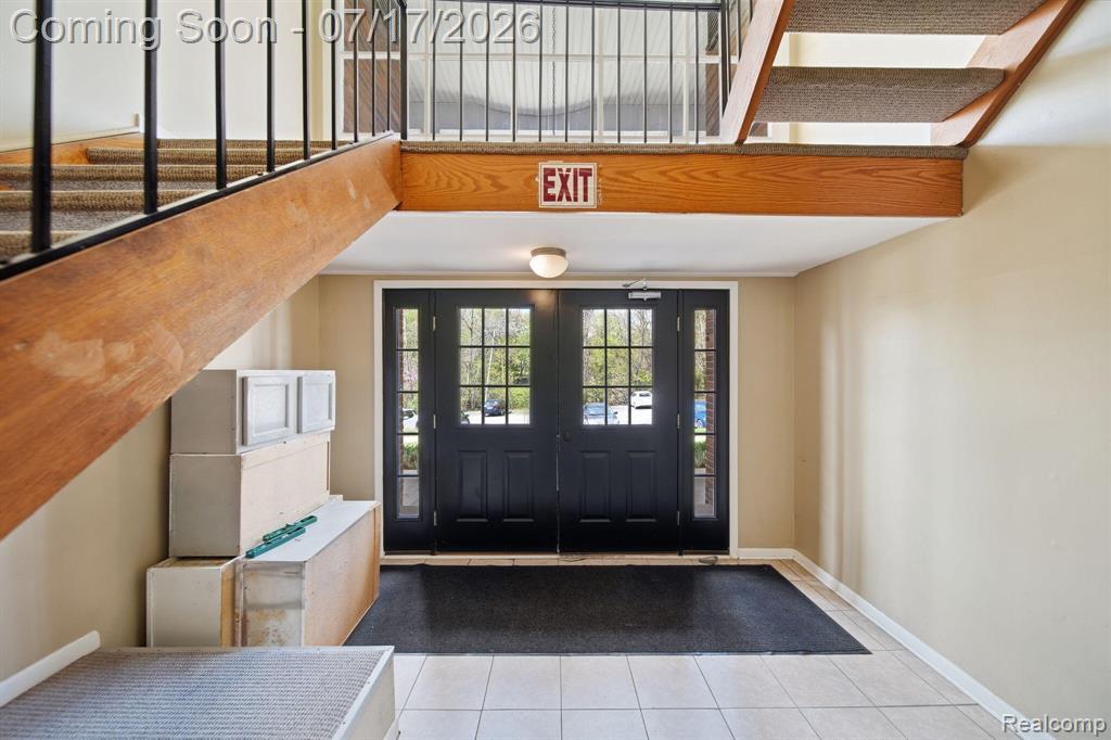 525 Fairbrook Street, Northville, MI 48167 — Photo 3