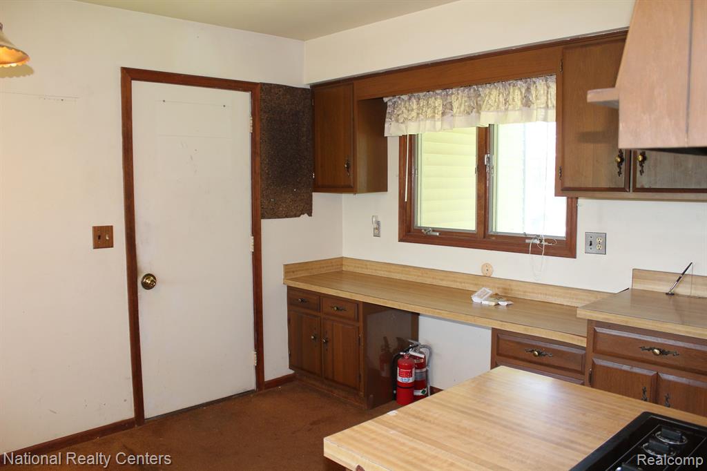 9720 QUEENS Drive, Manchester, MI 48158 — Photo 6