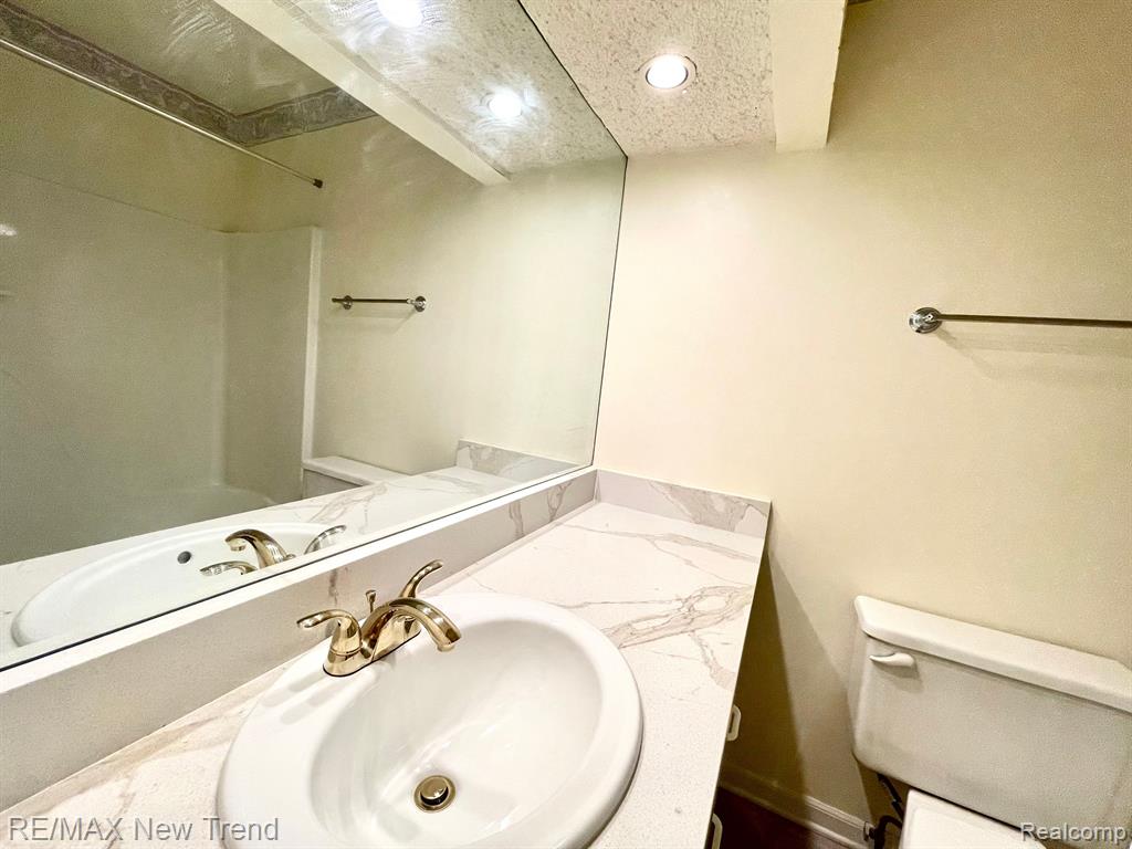41363 CORNELL Drive, Novi, MI — Photo 12