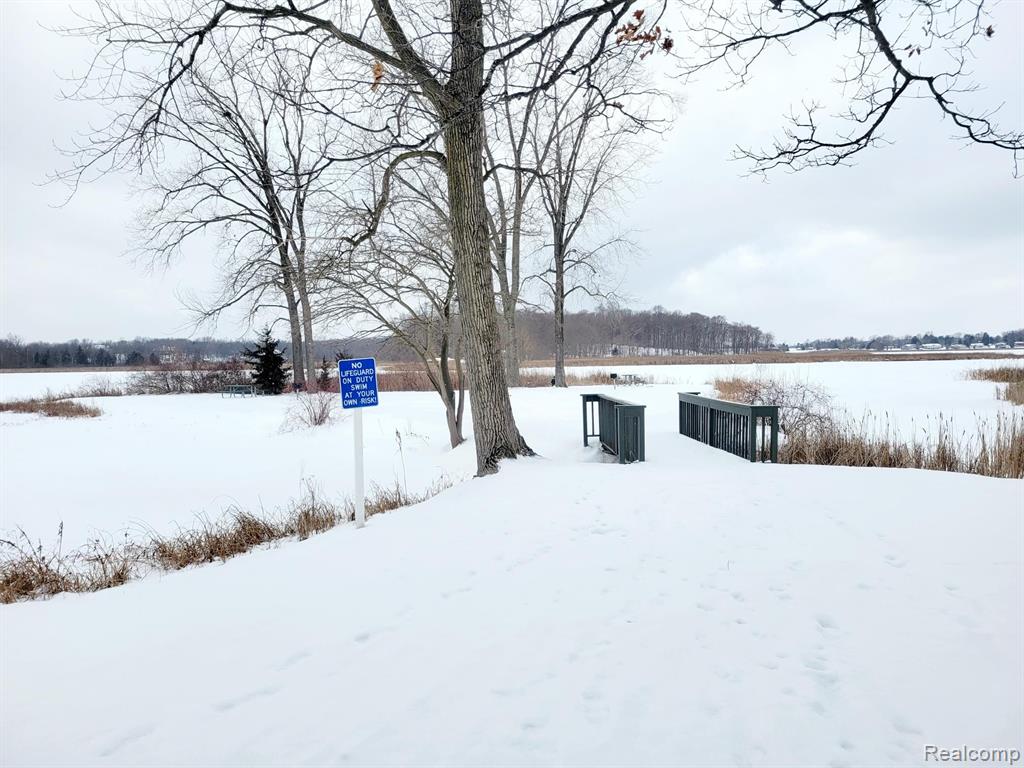 11616 Heron Bay Drive, Fenton, MI 48430 — Photo 21