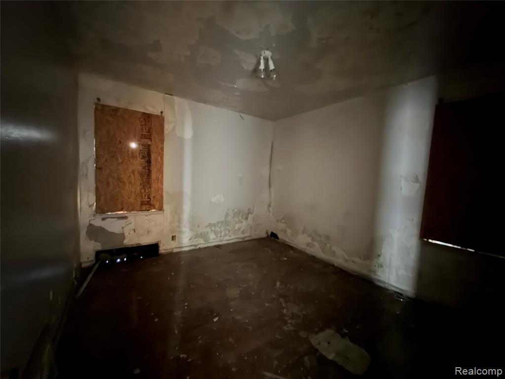8418 Brace Street, Detroit, MI 48228 — Photo 12
