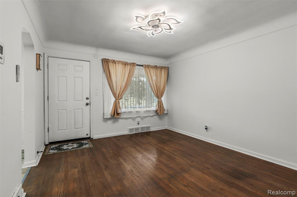 7416 Pierson Street, Detroit, MI 48228 — Photo 3