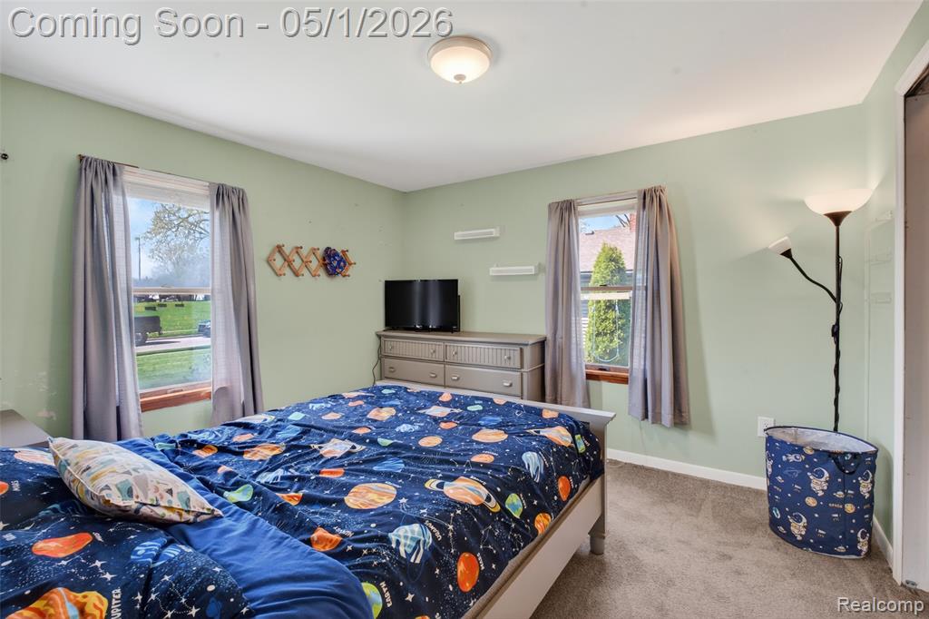 677 Lindbergh Street, Wyandotte, MI 48192 — Photo 33