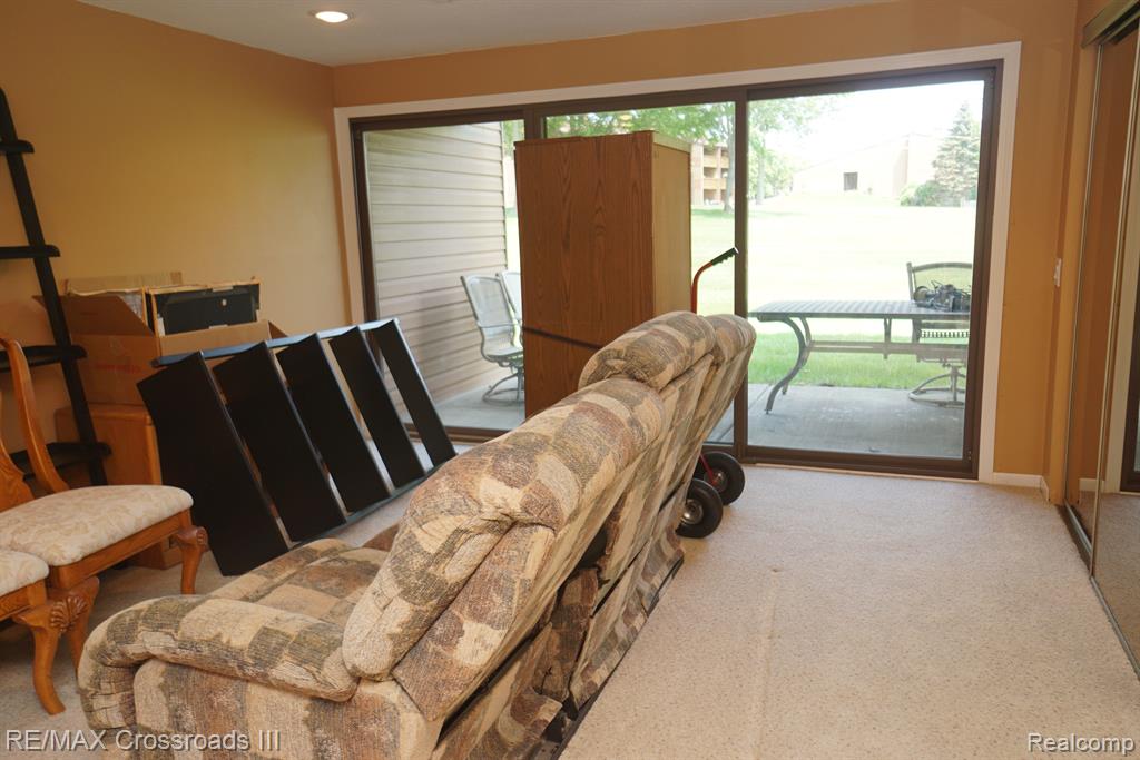 48295 BAYSHORE Drive, Van Buren, MI 48111 — Photo 19