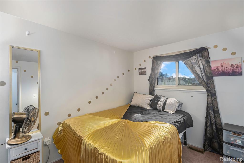 9602 Cornell Street, Taylor, MI 48180 — Photo 10