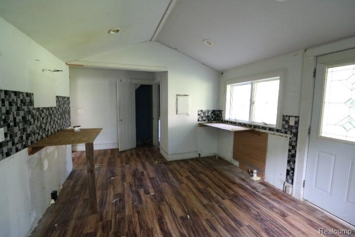 556 W Saginaw Street, Fostoria, MI 48435 — Photo 11