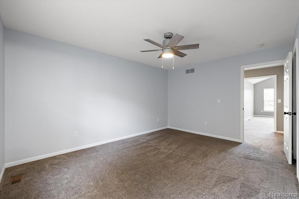 5390 Plantation Drive, Commerce Twp, MI 48382 — Photo 46
