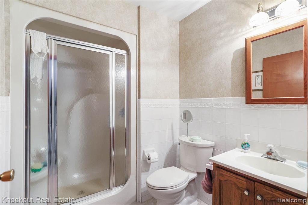 4 MARY LANE COURT, Frankenmuth, MI 48734 — Photo 37