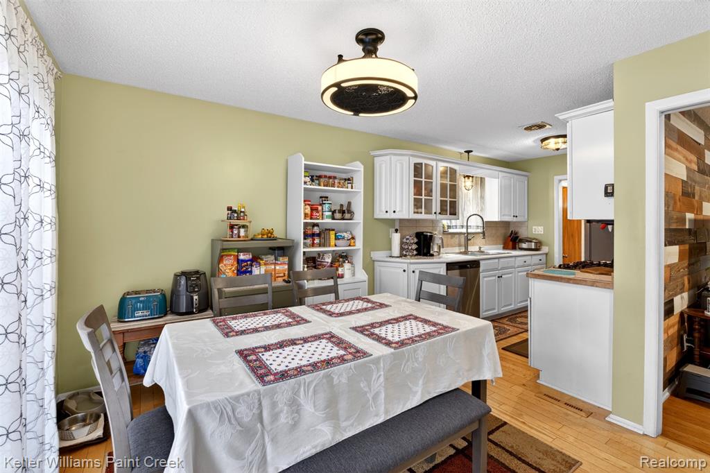 700 Coolidge Drive, Midland, MI 48642 — Photo 8