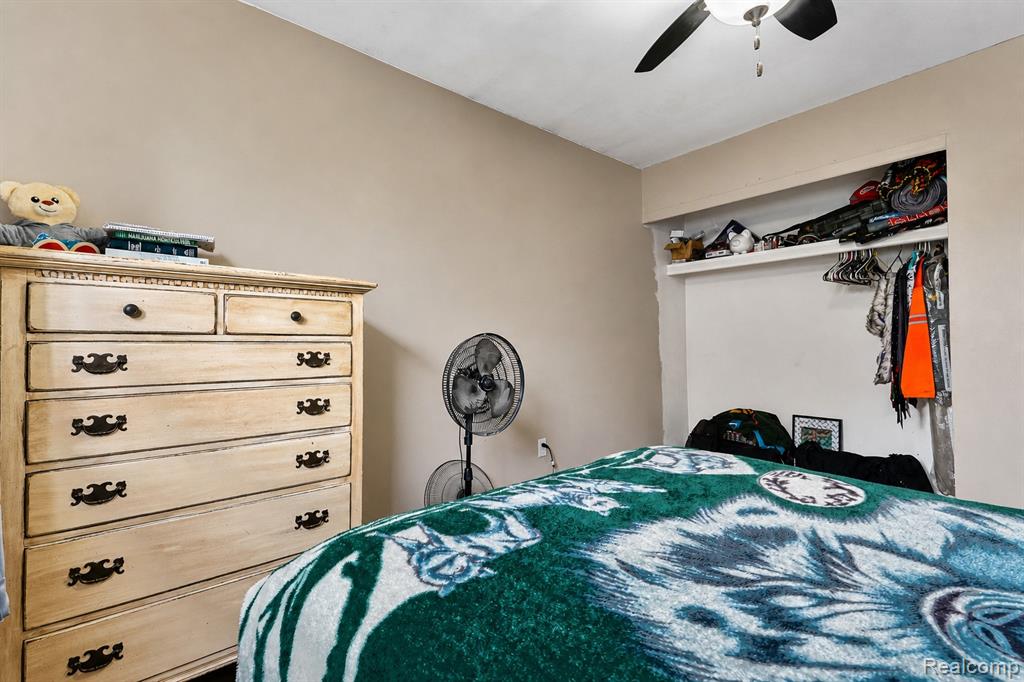1366 Windham Street, Westland, MI 48186 — Photo 17