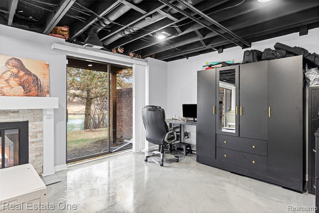 5273 Wright Way E, West Bloomfield, MI — Photo 46