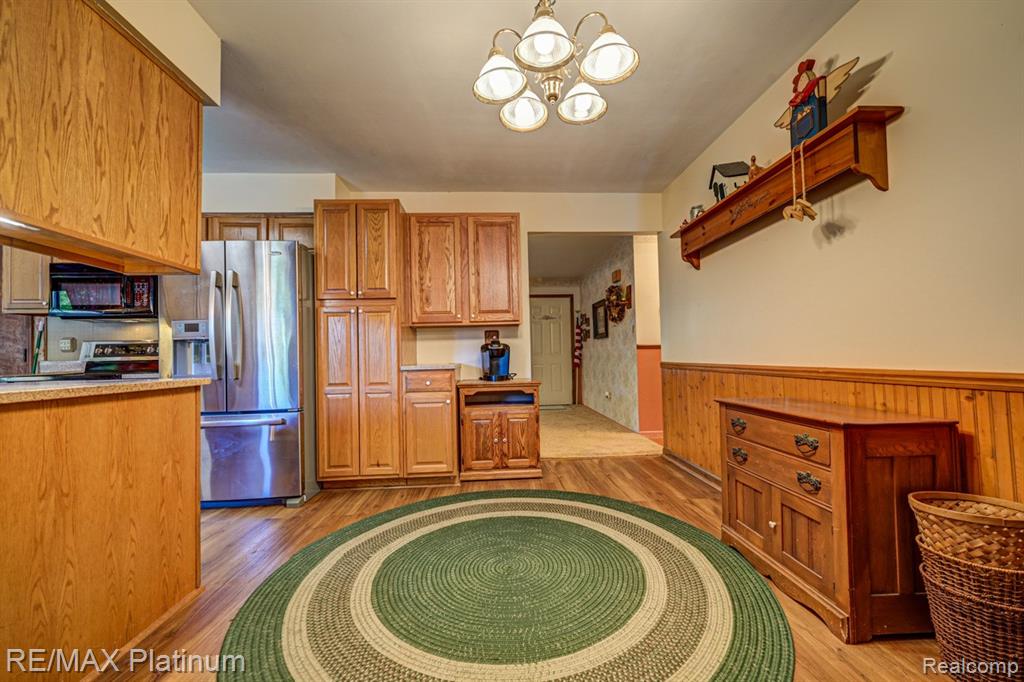 7062 South Fork Drive, Swartz Creek, MI 48473 — Photo 10