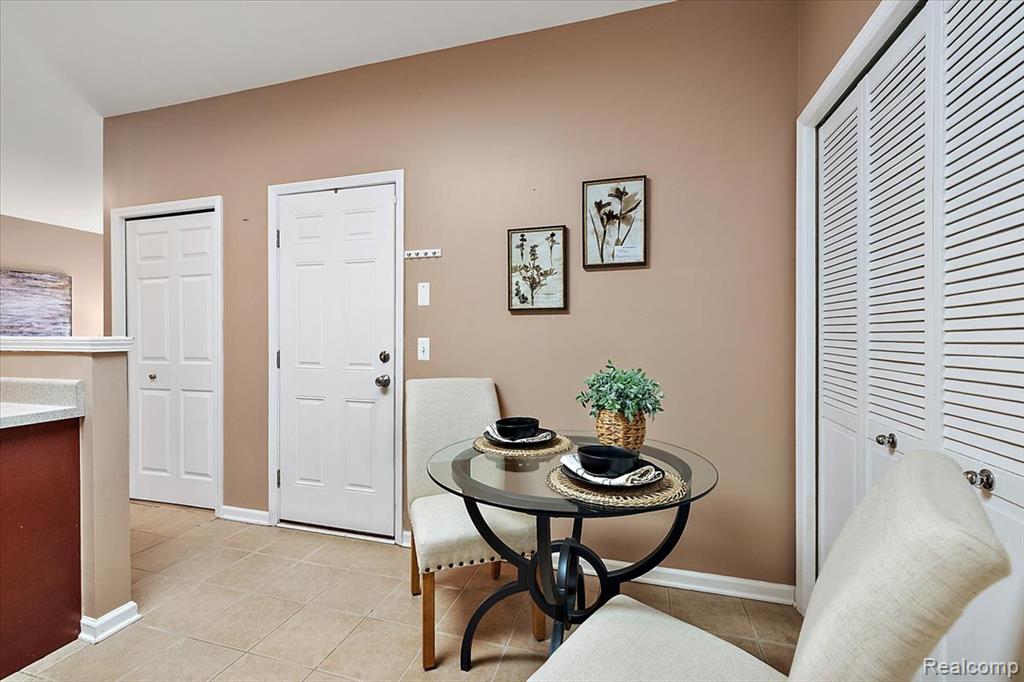 26709 Ashton Drive, Woodhaven, MI 48183 — Photo 17