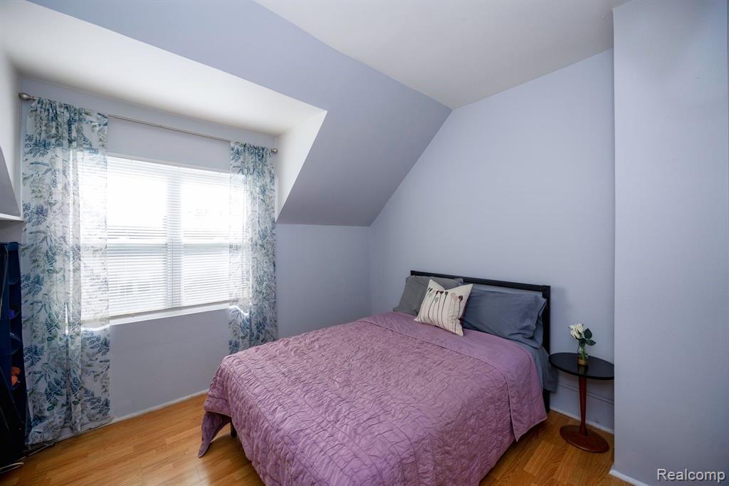 569 CLEOPHUS Parkway, Lincoln Park, MI 48146 — Photo 24