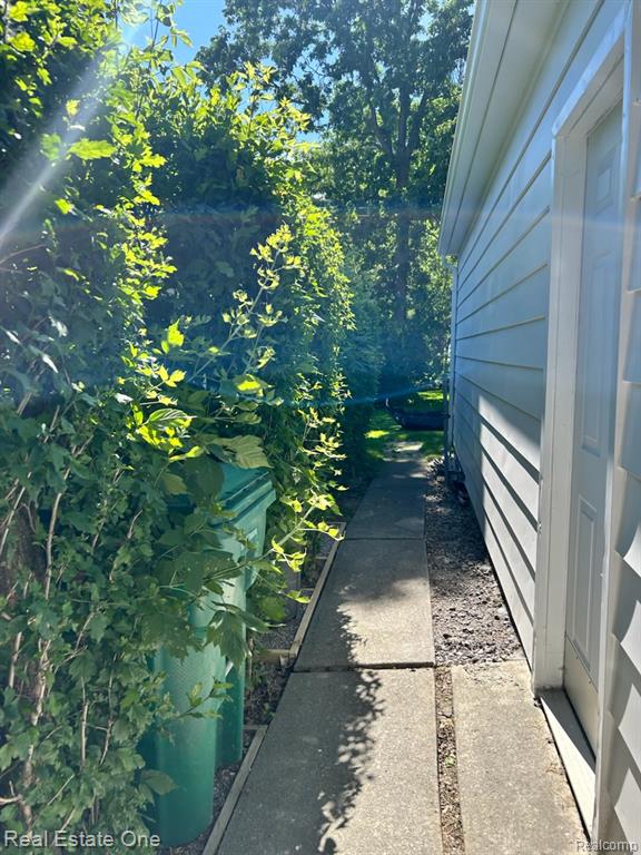 2075 Deering Street, Garden City, MI — Photo 53