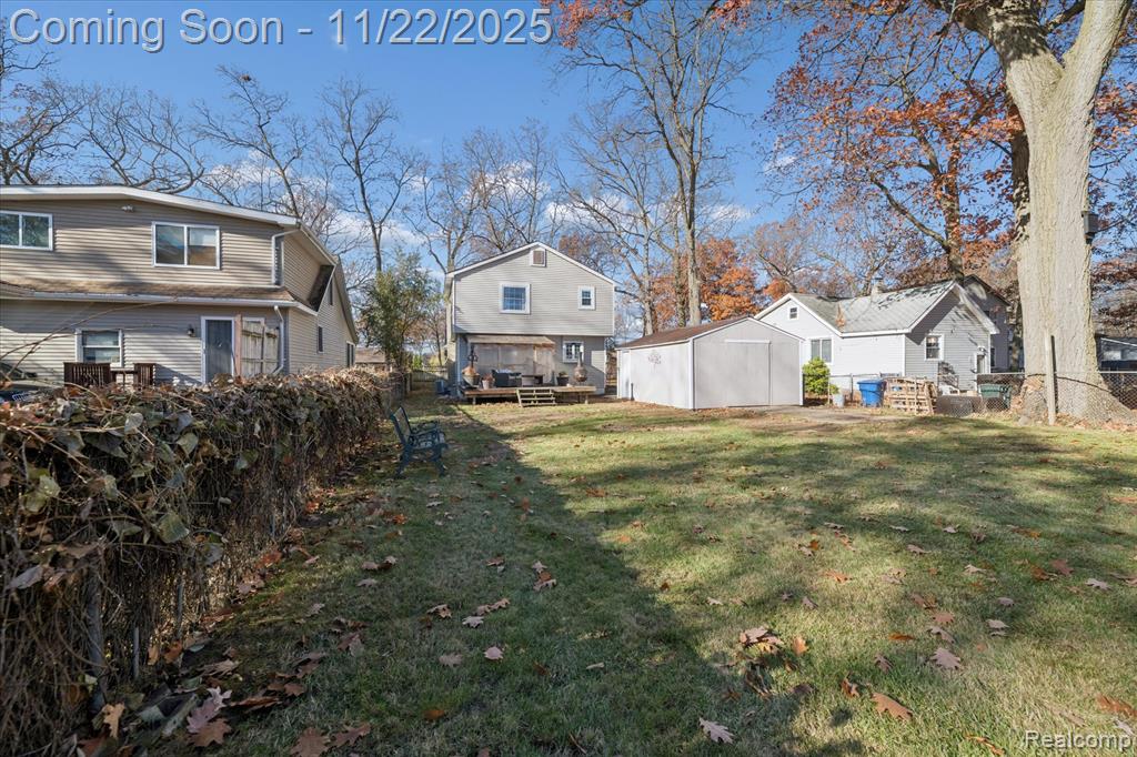 4196 Lotus Drive, Waterford, MI 48329 — Photo 32
