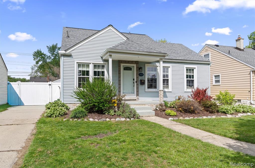 2325 Tyler Avenue, Berkley, MI 48072 — Photo 2
