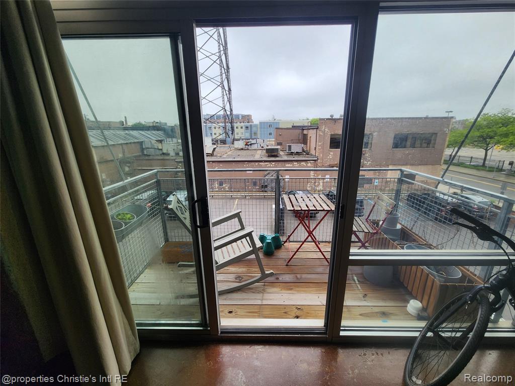55 W CANFIELD Street, 204, Detroit, MI 48201 — Photo 9