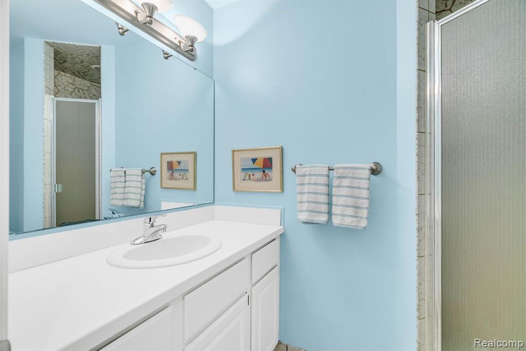 8378 OLD PLANK Road, Grand Blanc, MI 48439 — Photo 40