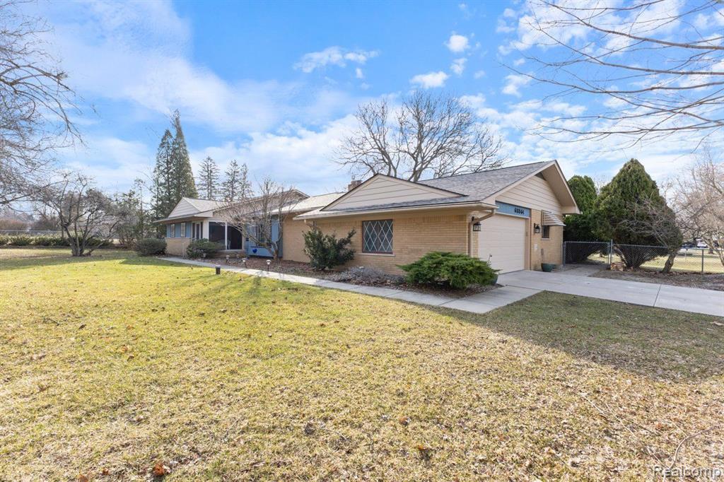 68864 WINGATE Drive, Washington, MI 48095 — Photo 4