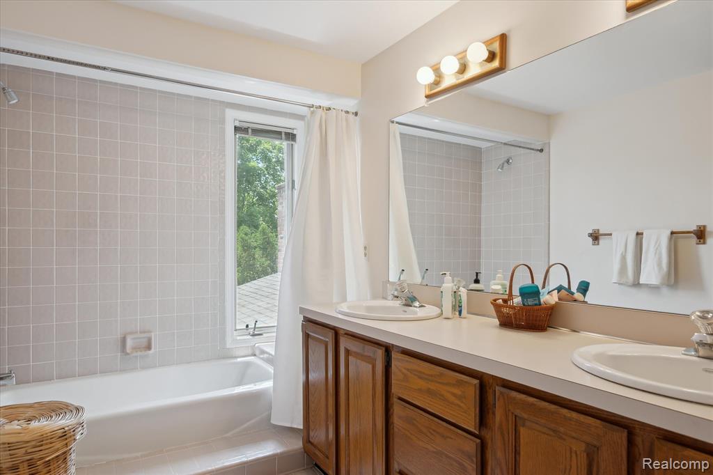 48721 W Normandy Court, Plymouth, MI 48170 — Photo 31