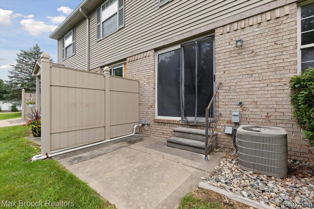 1158 Bay Court, Holly, MI 48442 — Photo 24