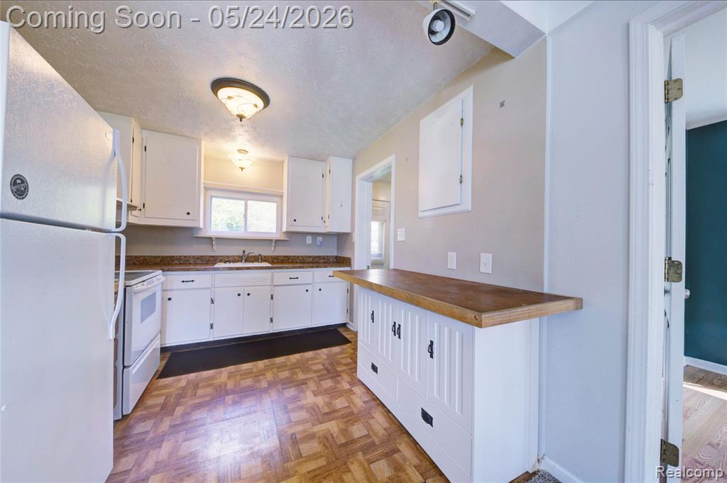 3542 East Street, Hartland, MI 48353 — Photo 12