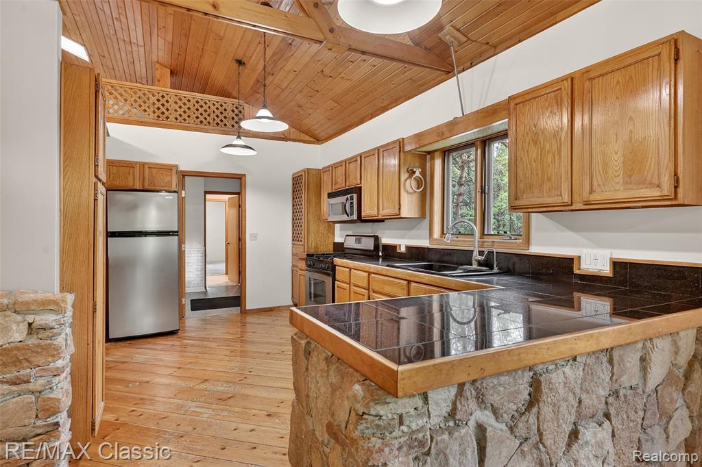 4611 Murray Road, Mayville Vlg, MI 48744 — Photo 5