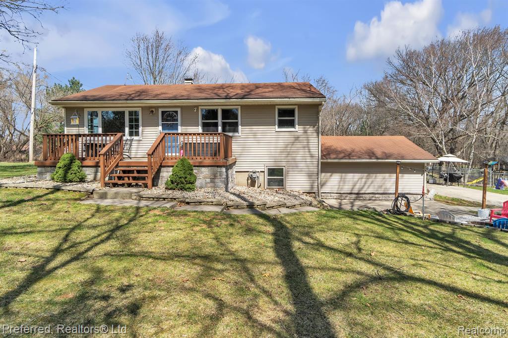9514 CORNELL Avenue, Clarkston, MI 48348 — Photo 4