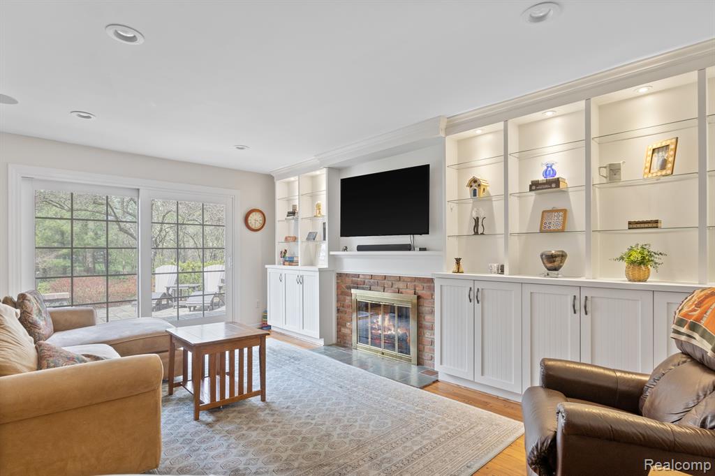 815 GREAT OAKS Drive, Bloomfield Hills, MI 48304 — Photo 12