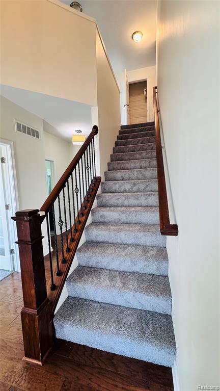 912 Petersburg Drive, Canton, MI 48188 — Photo 7