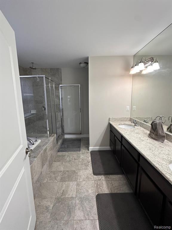 4769 N Stonegate Circle, Lake Orion, MI — Photo 20