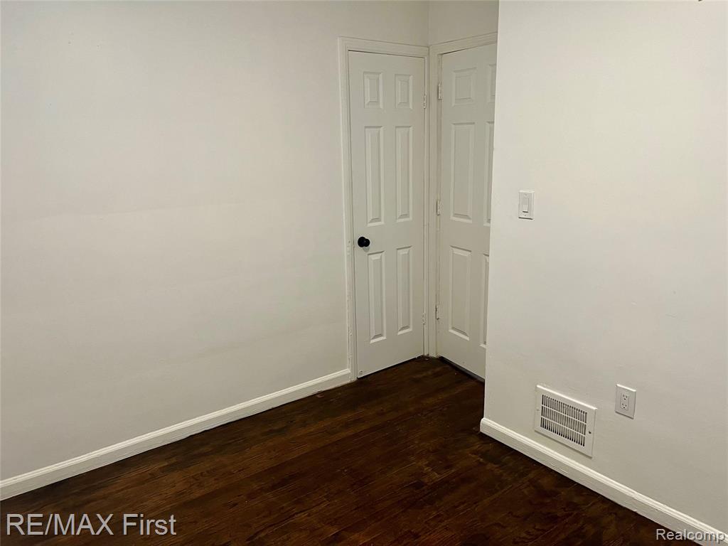 70 E Rutgers Avenue, Pontiac, MI 48340 — Photo 13
