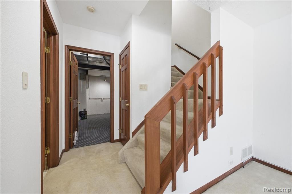 3338 Breckland Court, Ann Arbor, MI 48108 — Photo 34