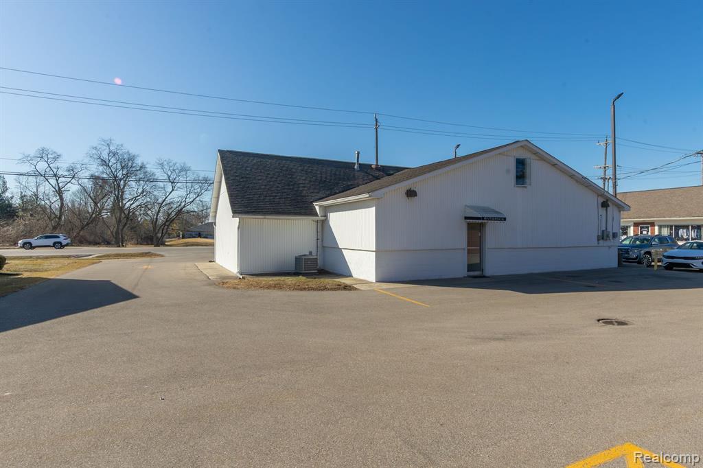 41200 W 10 MILE Road, Novi, MI — Photo 4