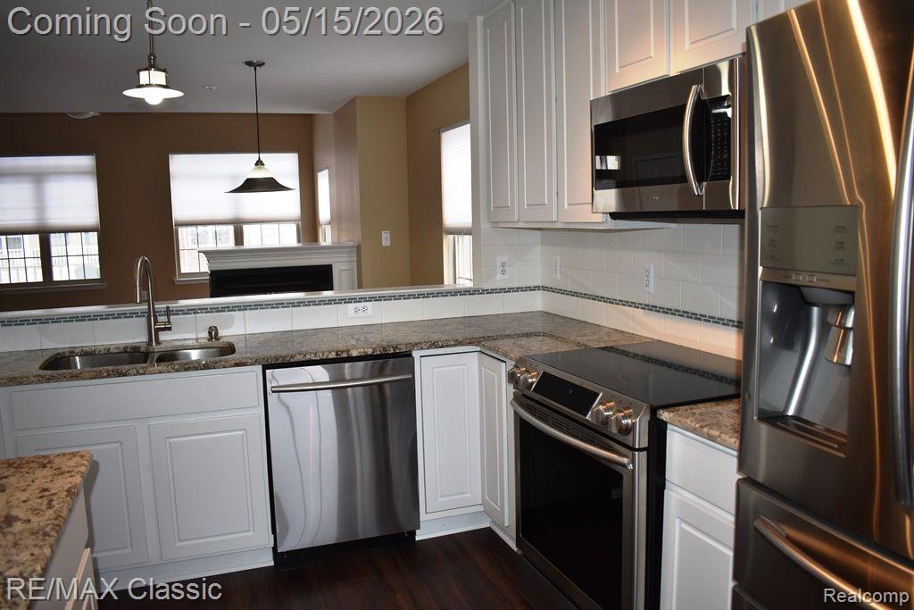 436 BOARDWALK Drive, Walled Lake, MI 48390 — Photo 3