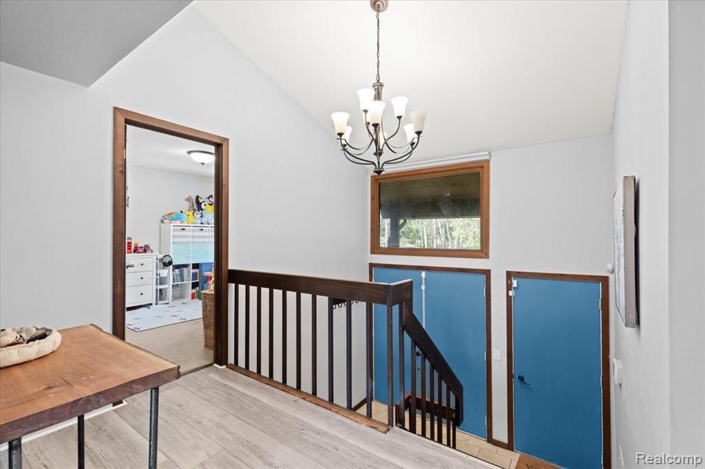 6523 BLUE SPRUCE, West Bloomfield, MI 48324 — Photo 2