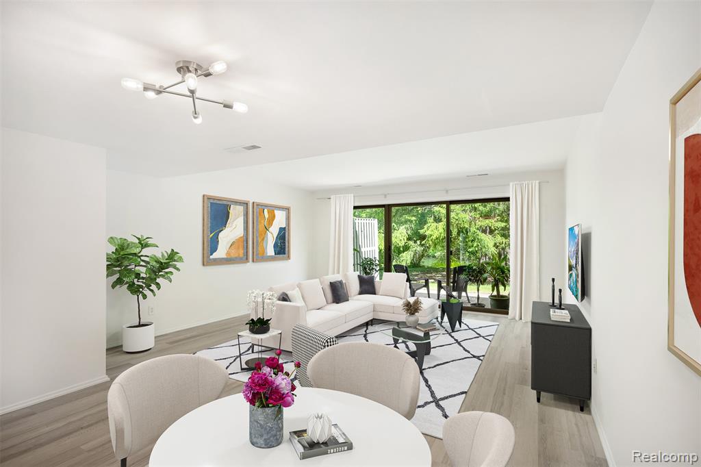 686 Peninsula Court, Ann Arbor, MI 48105 — Photo 11