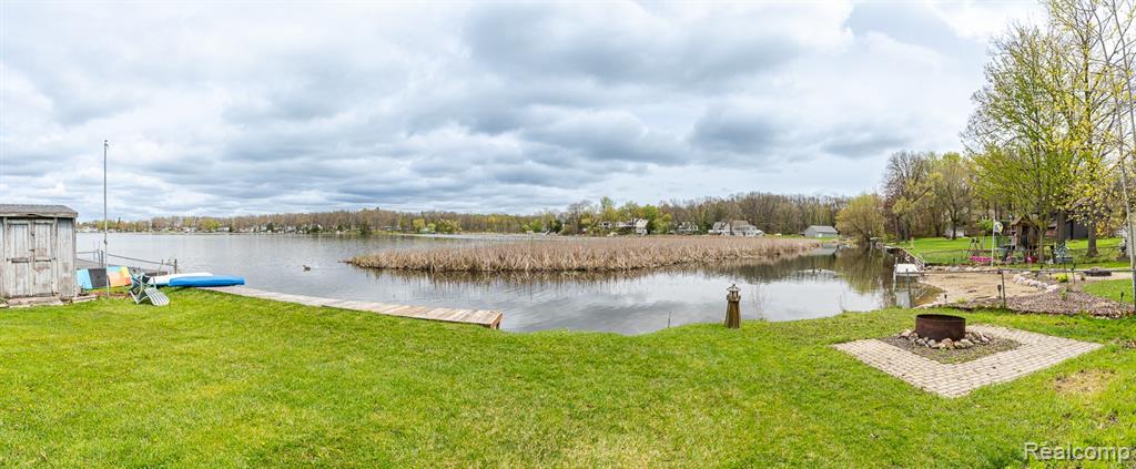 1998 Lakeview Drive, Lapeer, MI 48446 — Photo 37