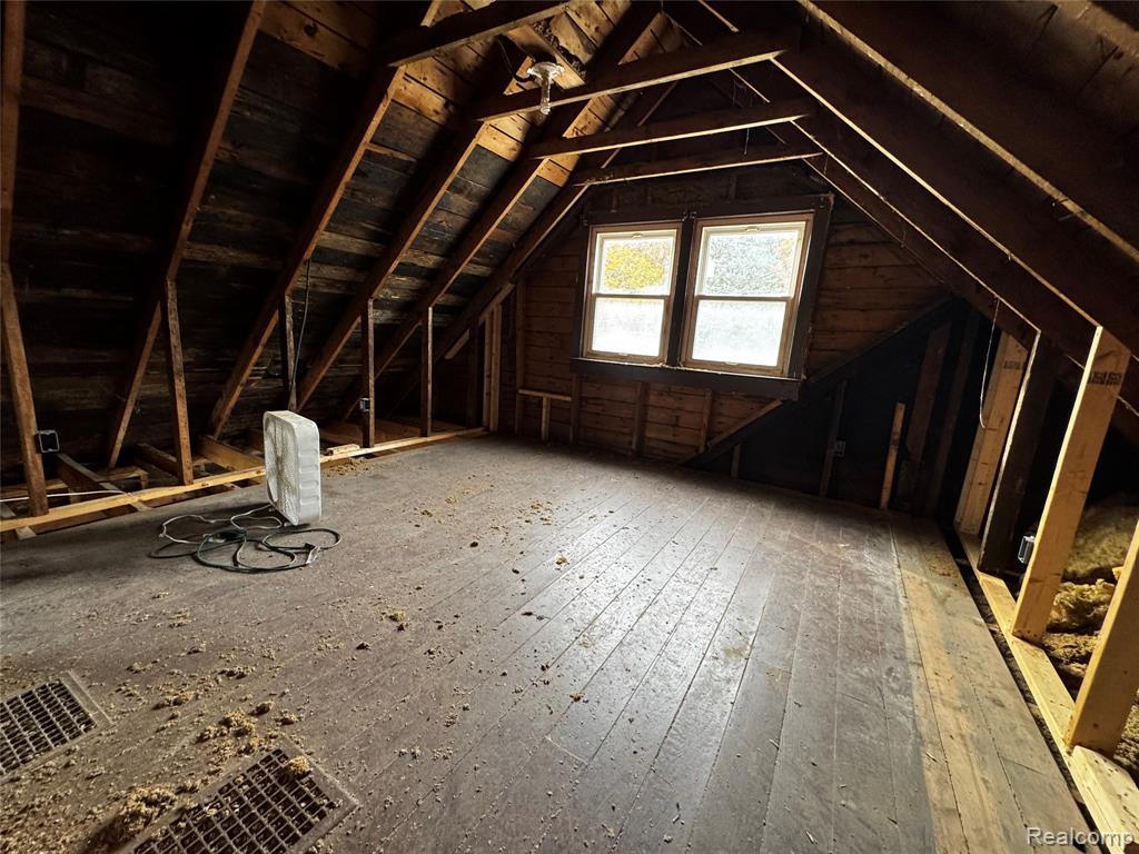 637 S Clemens Avenue, Lansing, MI 48912 — Photo 17